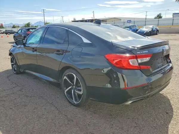 1HGCV1F38JA172330 2018 HONDA ACCORD - Image 2