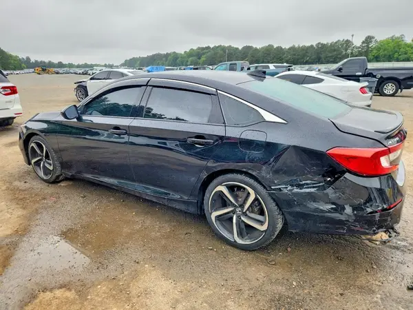 1HGCV1F38JA173252 2018 HONDA ACCORD - Image 2