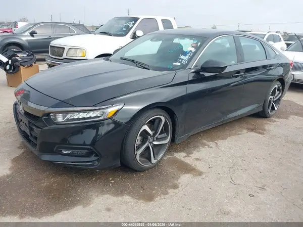 1HGCV1F38JA187992 2018 HONDA ACCORD - Image 2