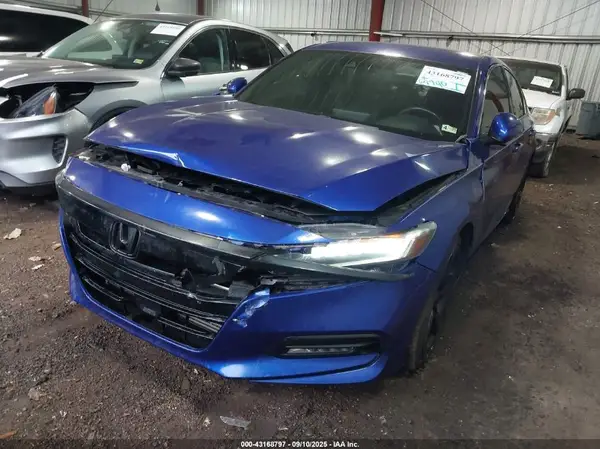 1HGCV1F38JA188687 2018 HONDA ACCORD - Image 2