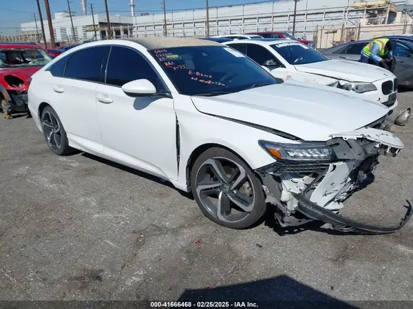 1HGCV1F38JA189323 2018 HONDA ACCORD - Image 1