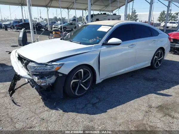 1HGCV1F38JA189323 2018 HONDA ACCORD - Image 2