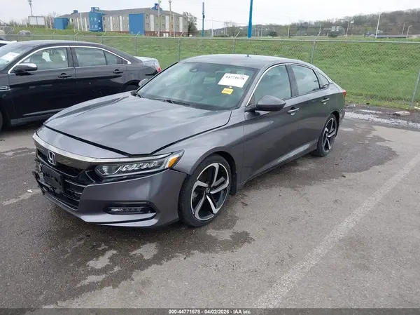 1HGCV1F38JA195347 2018 HONDA ACCORD - Image 2