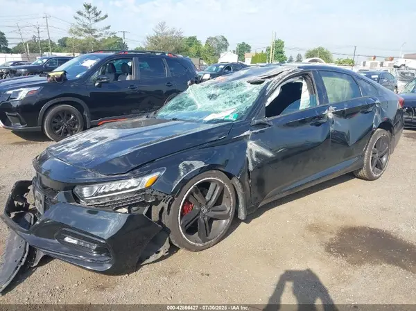 1HGCV1F38JA203818 2018 HONDA ACCORD - Image 2