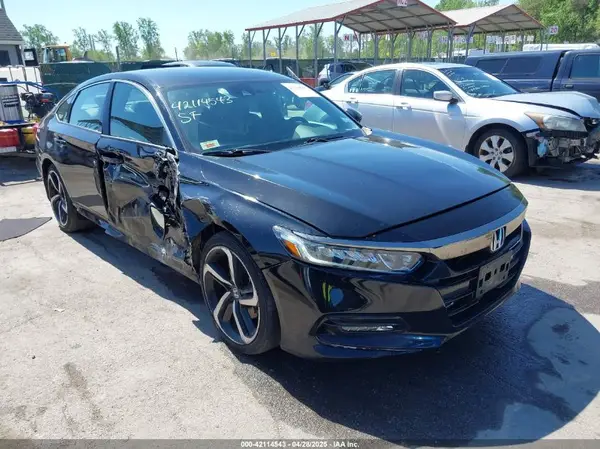 1HGCV1F38JA204046 2018 HONDA ACCORD - Image 1