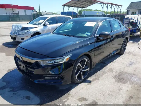 1HGCV1F38JA204046 2018 HONDA ACCORD - Image 2
