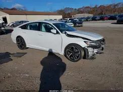 1HGCV1F38JA204614 2018 HONDA ACCORD