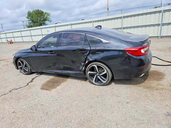 1HGCV1F38JA205147 2018 HONDA ACCORD - Image 2