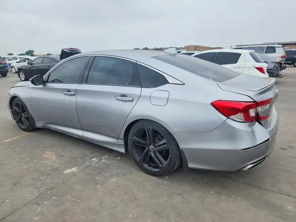 1HGCV1F38JA205746 2018 HONDA ACCORD - Image 2