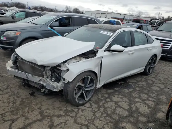 1HGCV1F38JA207836 2018 HONDA ACCORD - Image 1