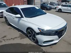 1HGCV1F38JA211773 2018 HONDA ACCORD