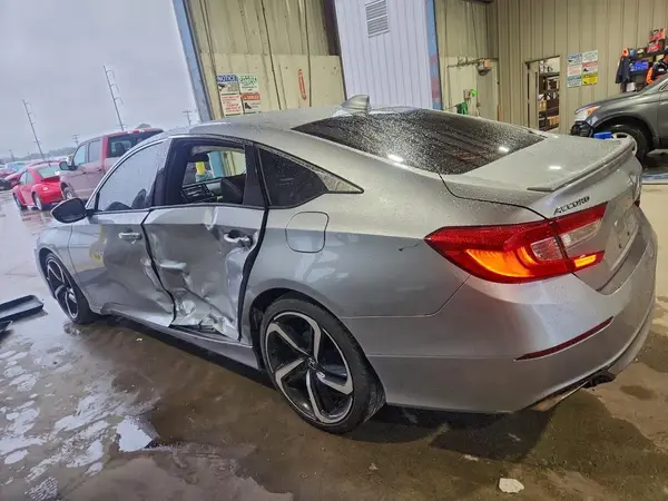 1HGCV1F38JA218691 2018 HONDA ACCORD - Image 2