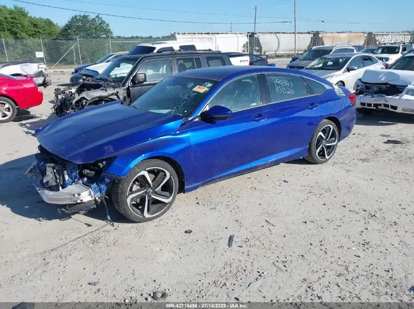1HGCV1F38JA220327 2018 HONDA ACCORD - Image 2