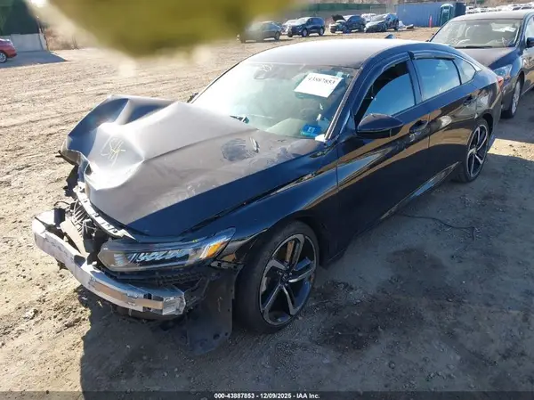 1HGCV1F38JA224281 2018 HONDA ACCORD - Image 2