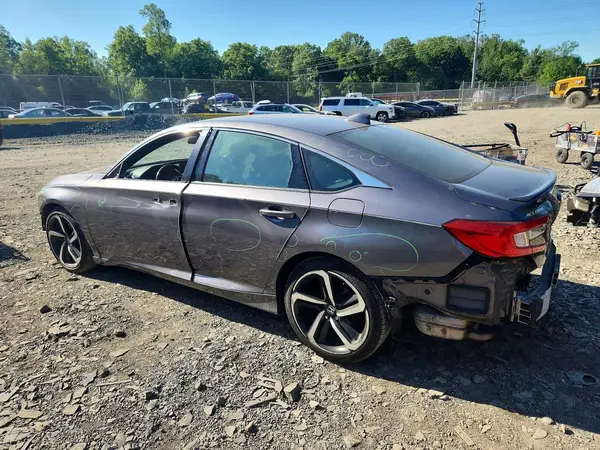 1HGCV1F38JA228282 2018 HONDA ACCORD - Image 2