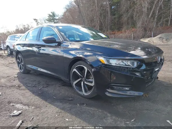 1HGCV1F38JA233384 2018 HONDA ACCORD - Image 1