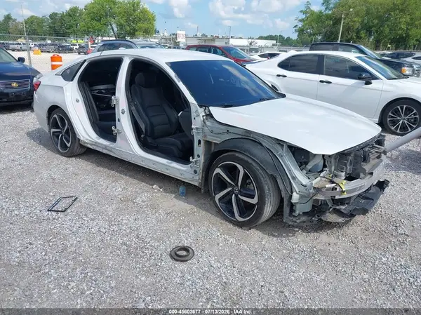 1HGCV1F38JA235734 2018 HONDA ACCORD - Image 1
