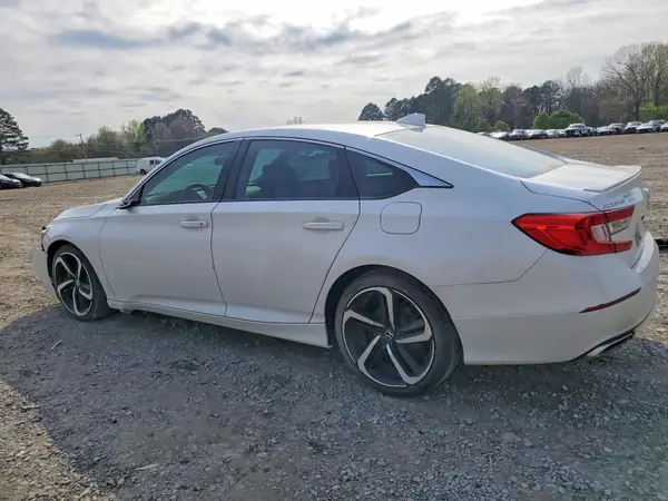 1HGCV1F38JA235958 2018 HONDA ACCORD - Image 2