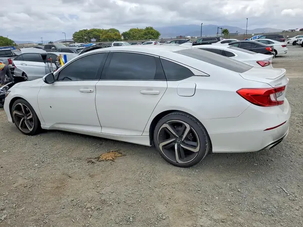 1HGCV1F38JA242392 2018 HONDA ACCORD - Image 2