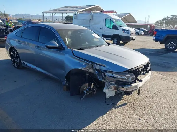 1HGCV1F38JA247608 2018 HONDA ACCORD - Image 1