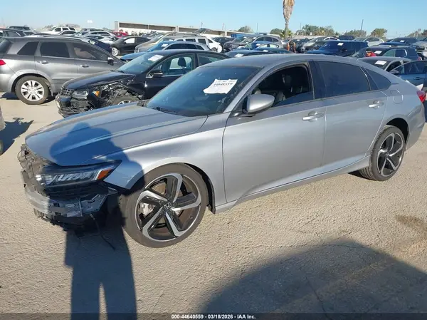 1HGCV1F38JA247608 2018 HONDA ACCORD - Image 2