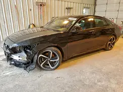 1HGCV1F38JA249231 2018 HONDA ACCORD