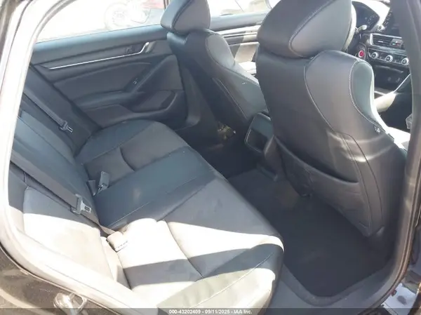 1HGCV1F38JA250282 2018 HONDA ACCORD - Image 8