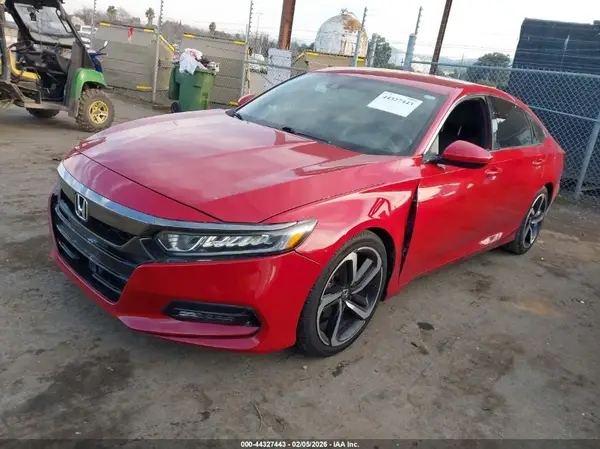1HGCV1F38JA260178 2018 HONDA ACCORD - Image 2