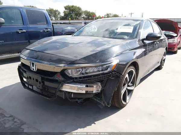 1HGCV1F38JA267776 2018 HONDA ACCORD - Image 2