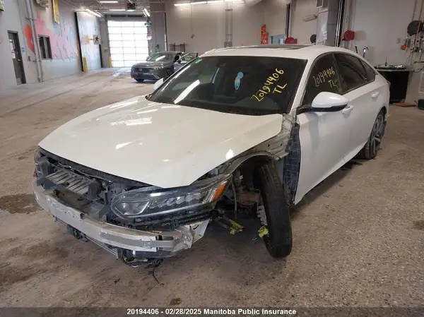 1HGCV1F38JA808924 2018 HONDA ACCORD - Image 2