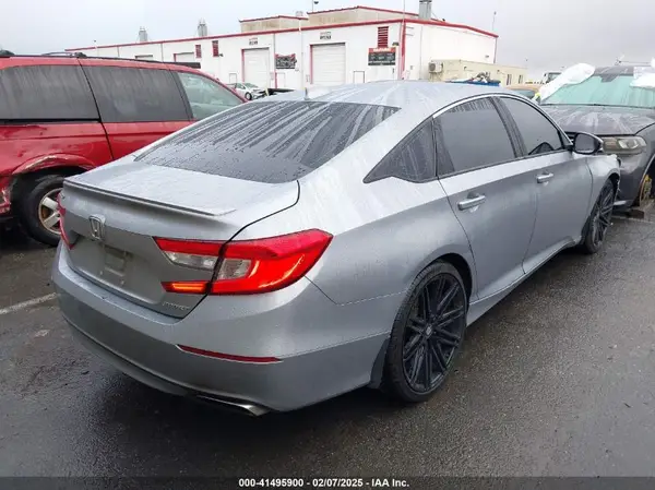 2019 HONDA ACCORD IAAI lot 41495900 auction photo 4