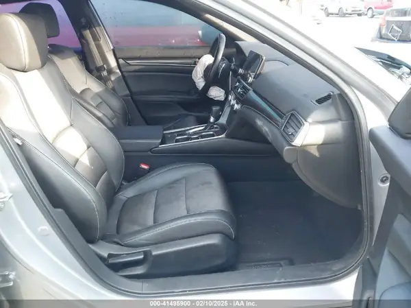 2019 HONDA ACCORD IAAI lot 41495900 auction photo 5