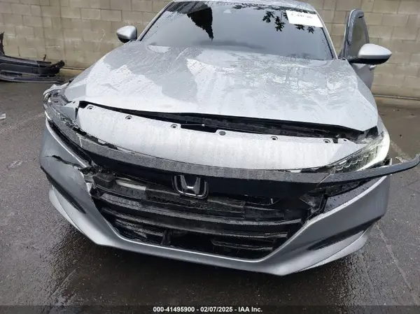 2019 HONDA ACCORD IAAI lot 41495900 auction photo 6