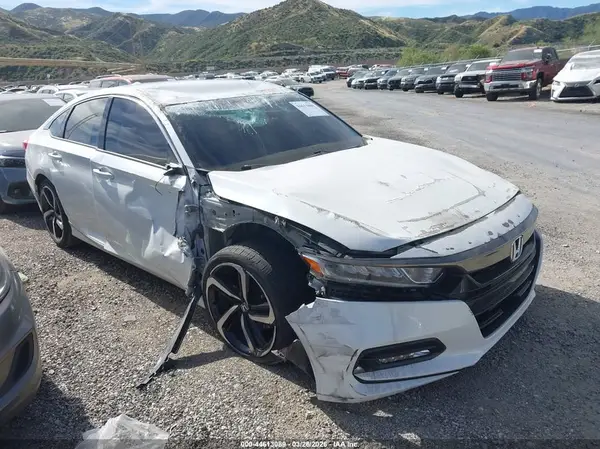 1HGCV1F38KA037785 2019 HONDA ACCORD - Image 1