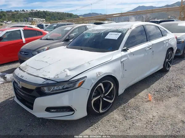 1HGCV1F38KA037785 2019 HONDA ACCORD - Image 2