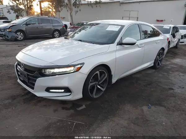 1HGCV1F38KA096819 2019 HONDA ACCORD - Image 2