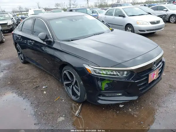 1HGCV1F38KA104868 2019 HONDA ACCORD - Image 1