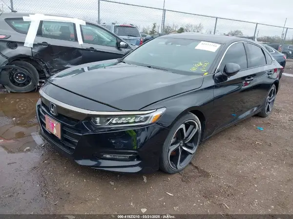 1HGCV1F38KA104868 2019 HONDA ACCORD - Image 2