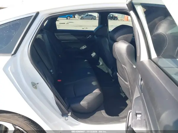 1HGCV1F38KA152743 2019 HONDA ACCORD - Image 8