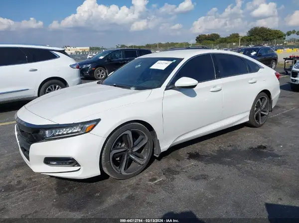 1HGCV1F38LA018252 2020 HONDA ACCORD - Image 2