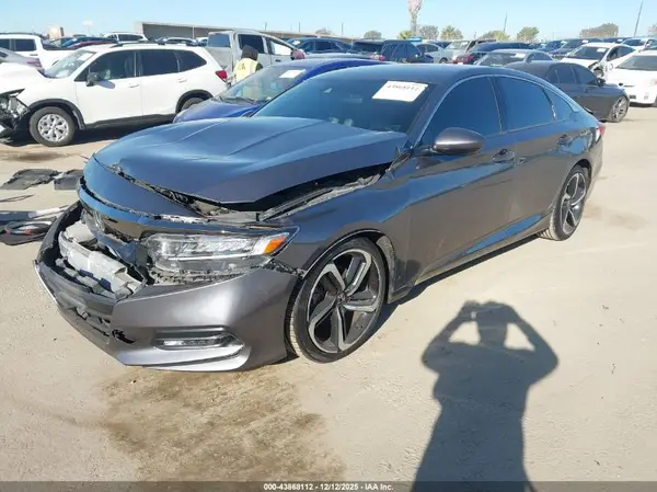 1HGCV1F38LA044656 2020 HONDA ACCORD - Image 2