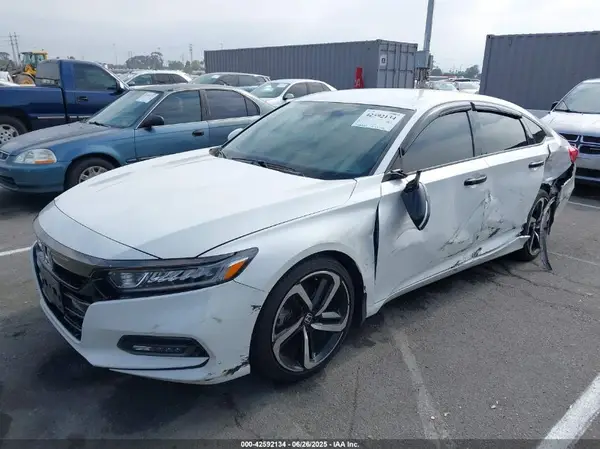 1HGCV1F38LA076782 2020 HONDA ACCORD - Image 2