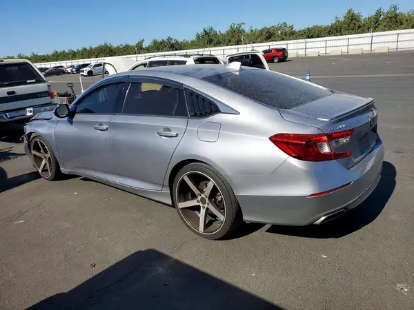 1HGCV1F38LA133689 2020 HONDA ACCORD - Image 2