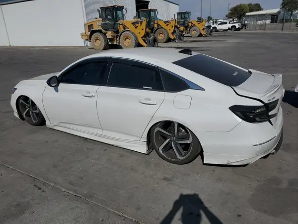 1HGCV1F38NA095075 2022 HONDA ACCORD - Image 2