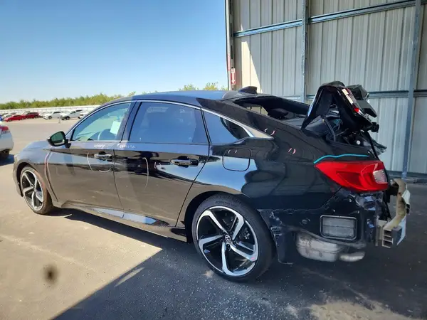 1HGCV1F38NA106768 2022 HONDA ACCORD - Image 2