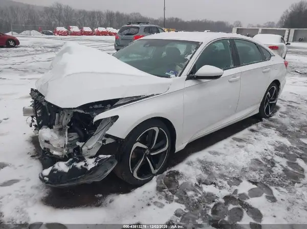 1HGCV1F39JA000226 2018 HONDA ACCORD - Image 2