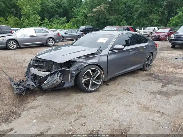 1HGCV1F39JA007015 2018 HONDA ACCORD - Image 2
