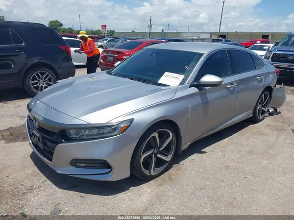 1HGCV1F39JA007063 2018 HONDA ACCORD - Image 2