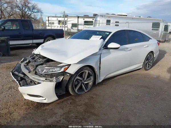 1HGCV1F39JA010755 2018 HONDA ACCORD - Image 2