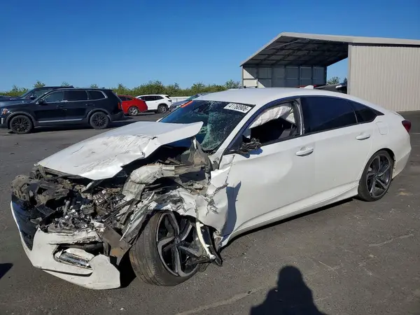 1HGCV1F39JA010917 2018 HONDA ACCORD - Image 1